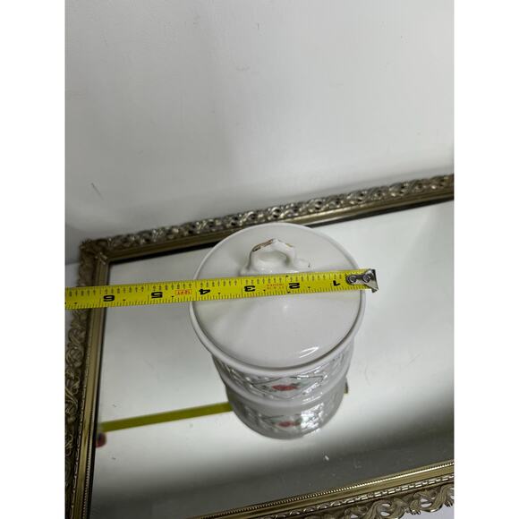 Beautiful Vintage Lattice Porcelain Floral Lidded Jar Vanity Trinket Dish - Picture 6 of 8